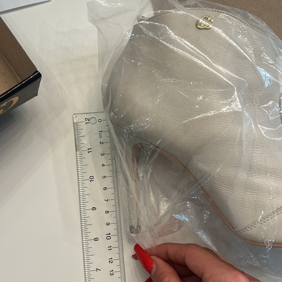 Boots - Picture 5 of 5